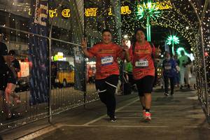 BIB: 4595, 34805
                            <button type="button" onclick="openModal(26274573)" class="btn btn-primary btn-sm float-right btn-popup" data-toggle="modal" data-target=".modal-high-quality">
                        <i class="fas fa-shopping-cart"></i> Add to Cart
                    </button>
                                            <button type="button" onclick="isThisMe(26274573, true)" class="btn btn-success btn-sm float-right btn-popup btn-isme hidden" data-toggle="tooltip" data-placement="bottom" title="นี่คือรูปของคุณใช่ไหม คลิกที่นี่เพื่อเอาเข้าอัลบั้ม">
                        <i class="fas fa-plus"></i> Add to album
                    </button>
                    <button type="button" onclick="isThisMe(26274573, false)" class="btn btn-warning btn-sm float-right btn-popup btn-isnotme hidden">
                        <i class="fas fa-ban"></i> Remove from album
                    </button>